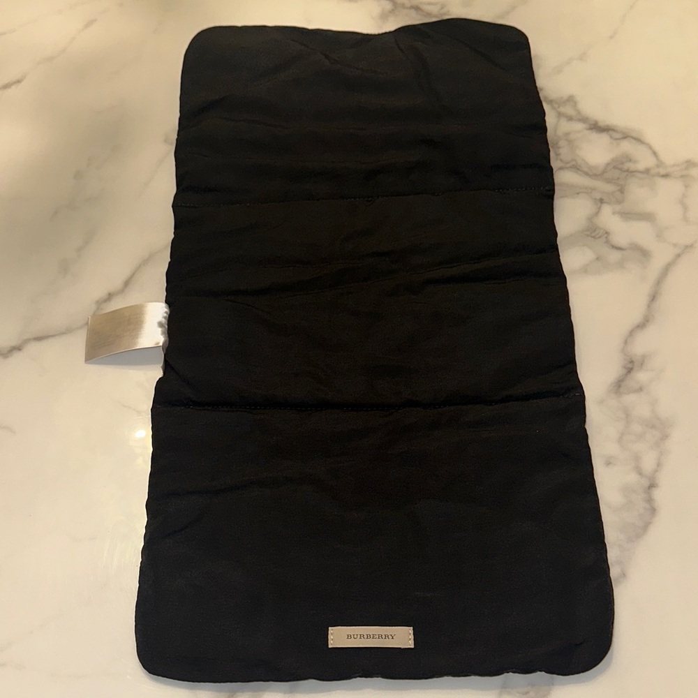 Burberry Charcoal Nylon Baby Backpack+changing mat. Original box & dust cover.⭐️ - Picture 10 of 11